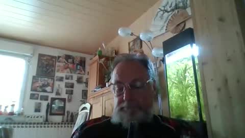 Snapshot of blindsurfer780299 chatting on September 26, 11:14 am blindsurfer780299 online show from September 26, 11:14 am