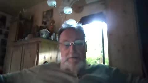 Snapshot of blindsurfer780299 chatting on October 25, 4:02 pm blindsurfer780299 online show from October 25, 4:02 pm
