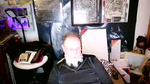 Snapshot of blindsurfer780299 chatting on December 19, 12:12 pm blindsurfer780299 online show from December 19, 12:12 pm