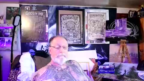 blindsurfer780299 online show from May 18, 7:58 am