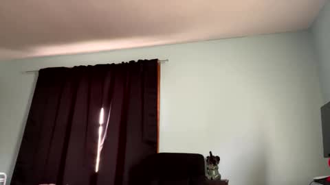 Snapshot of blissfulfoxtrot chatting on April 16, 1:12 pm Blissful Foxtrot online show from April 16, 1:12 pm