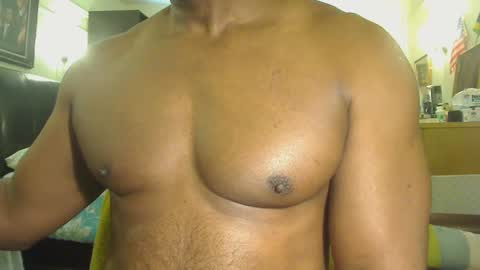 blkbiguncut10462 online show from March 1, 2:44 pm