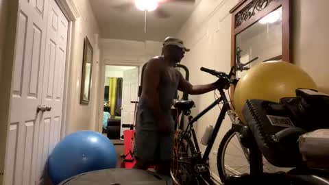 blkbiguncut10462 online show from March 7, 9:27 pm