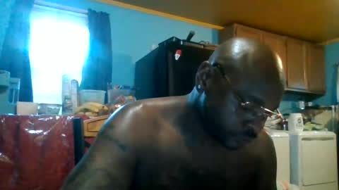 Snapshot of blkdiamonddick69 chatting on June 12, 12:09 am blkdiamonddick69 online show from June 12, 12:09 am