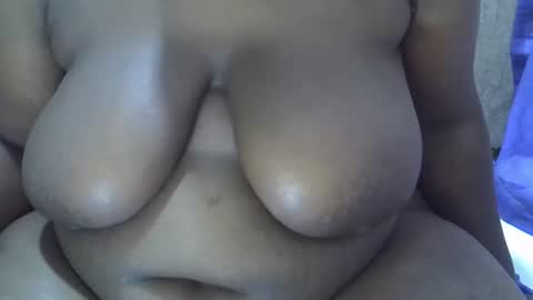 Snapshot of blonde202 chatting on October 17, 11:40 pm Abbygael online show from October 17, 11:40 pm