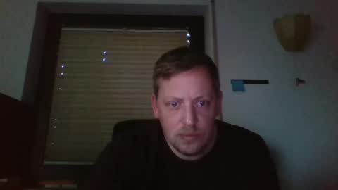 blonde32m online show from December 8, 2:52 pm