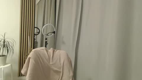 Snapshot of blonde_angel20 chatting on February 11, 5:40 pm Nicole online show from February 11, 5:40 pm