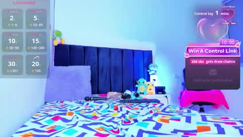 blonde_hot_7 online show from March 8, 2:04 am