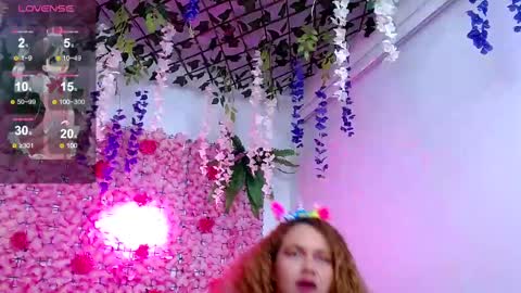 blonde_squirt_ online show from February 19, 10:01 am