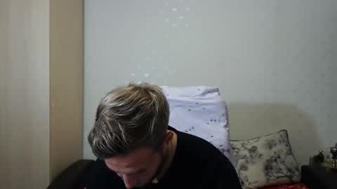 Mr Blond online show from November 6, 9:05 pm