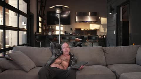 Snapshot of blondefoxsilverfox chatting on January 26, 3:58 pm blondefoxsilverfox online show from January 26, 3:58 pm