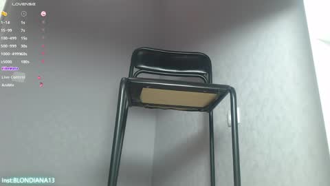 Snapshot of blondiana chatting on March 25, 10:21 am Im Di. I smell naked even when Im dressed. online show from March 25, 10:21 am