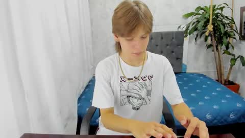 Maleeth online show from September 25, 9:29 pm
