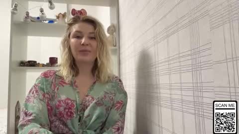 blondie_xoxoxo online show from December 18, 7:14 am