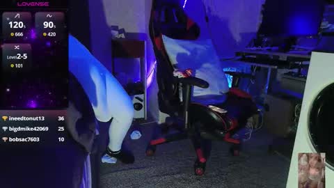 Bubbles online show from October 25, 11:40 am