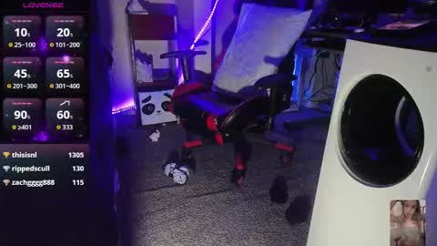 Bubbles online show from November 25, 2:50 pm