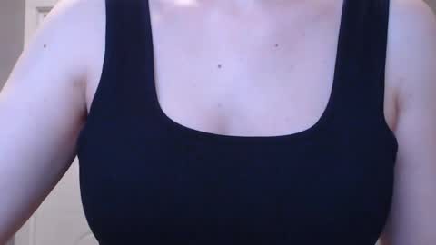 Helen online show from May 6, 9:42 pm