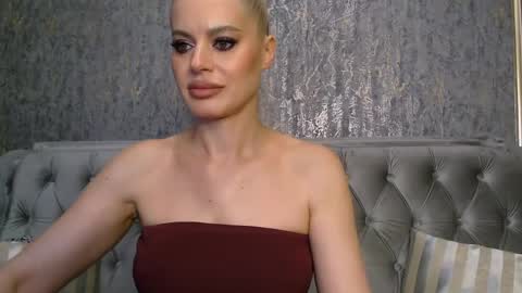 Helen online show from May 16, 10:30 pm