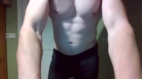 Snapshot of blondsubnl chatting on November 24, 5:45 pm BlondSubNL online show from November 24, 5:45 pm