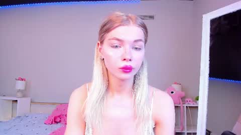 blondy_fina online show from June 8, 5:41 am