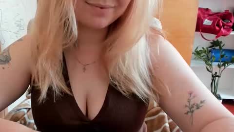 blondymargaret online show from June 9, 6:47 am