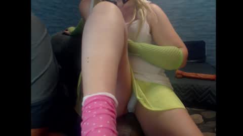 Snapshot of blontsex chatting on February 22, 11:14 pm Blontsex online show from February 22, 11:14 pm