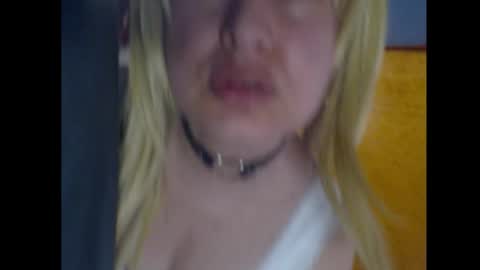 Snapshot of blontsex chatting on March 7, 5:43 pm Blontsex online show from March 7, 5:43 pm