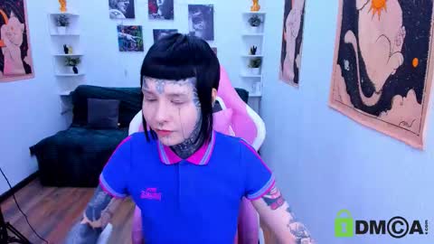 Snapshot of blood__mary chatting on February 2, 10:47 am Mary online show from February 2, 10:47 am