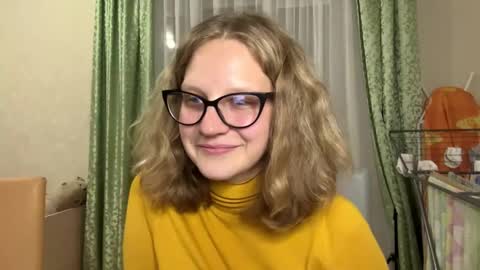 Lumi online show from October 19, 6:52 pm