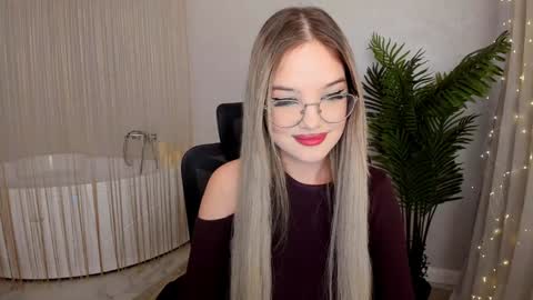 Sophia online show from January 14, 6:17 pm