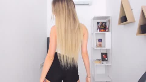 Sophia online show from January 25, 7:49 pm