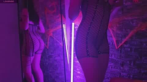 Snapshot of blowjob_sex69 chatting on October 24, 2:08 am santiylola online show from October 24, 2:08 am