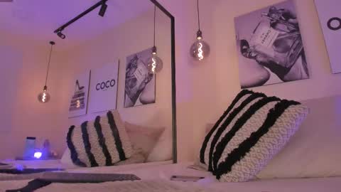 Snapshot of blue_anngel chatting on January 8, 12:13 am blue_anngel online show from January 8, 12:13 am