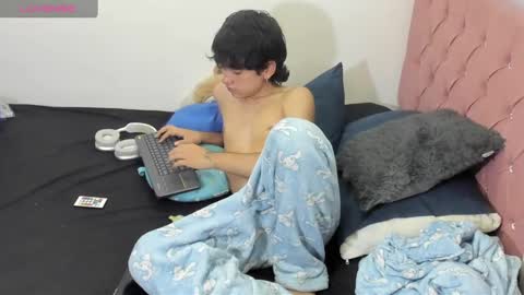 Blue online show from March 6, 5:35 am