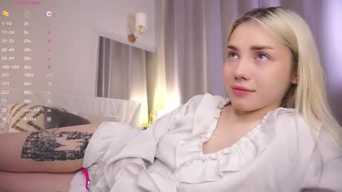 Adeline online show from January 15, 5:45 am