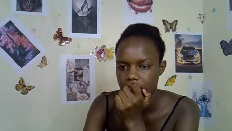 blue_savagee online show from December 19, 5:09 pm