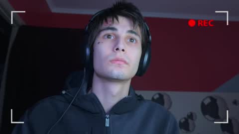 Snapshot of blue_w0rld chatting on October 27, 7:56 am SONNYVAN online show from October 27, 7:56 am