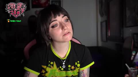 Blue online show from January 14, 1:44 am