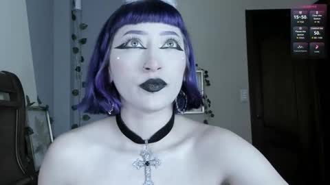 sophie  online show from November 19, 5:24 pm