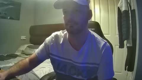 bluebirdflame1 online show from January 7, 12:13 am