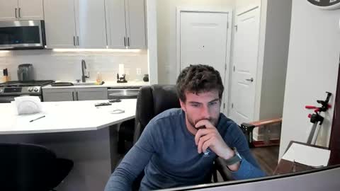 Snapshot of bluecollarhunk chatting on December 18, 8:04 pm BlueCollarHunk online show from December 18, 8:04 pm