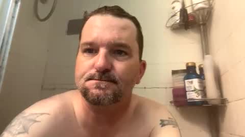bluecollarpixel online show from April 21, 8:12 pm