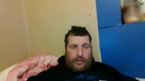 bluedemoneyes1986 online show from February 13, 6:20 am