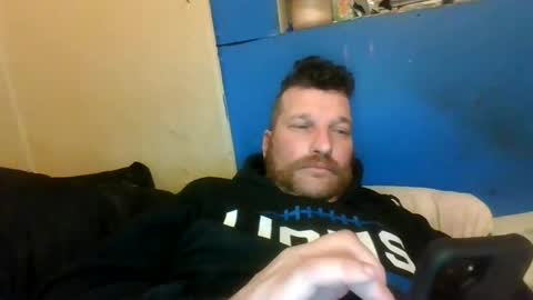 bluedemoneyes1986 online show from February 26, 6:04 am