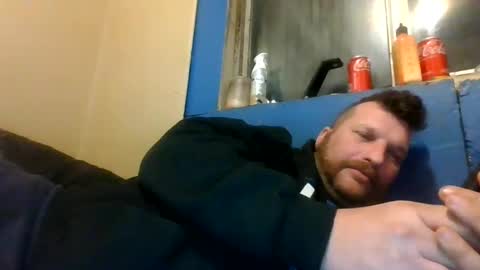 bluedemoneyes1986 online show from February 27, 1:59 am