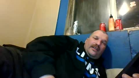 bluedemoneyes1986 online show from March 11, 3:48 am