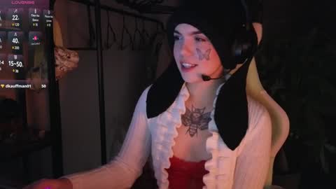 Blue online show from December 22, 5:23 am