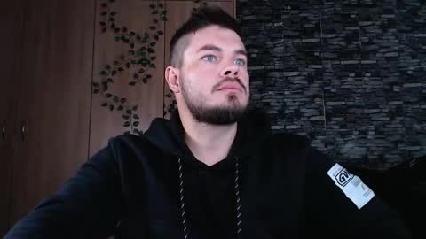 blueeyeboy0 online show from May 28, 8:11 am