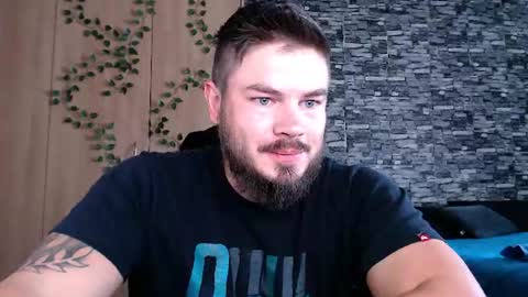 Snapshot of blueeyeboy0 chatting on July 17, 9:38 am blueeyeboy0 online show from July 17, 9:38 am