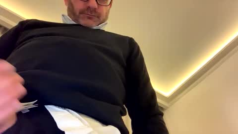 blueeyedboy021170 online show from December 2, 9:21 pm